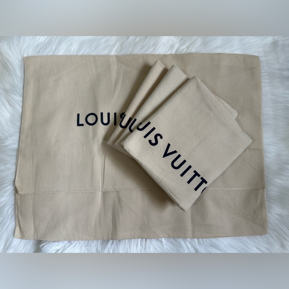 DUSTBAG Flat